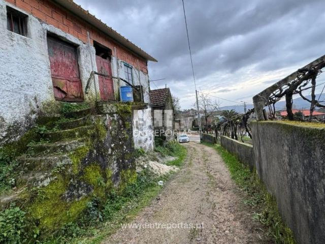 Casa venda em Rosém, Avessadas