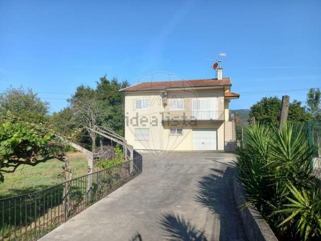 Casa venda em Rosém, Avessadas