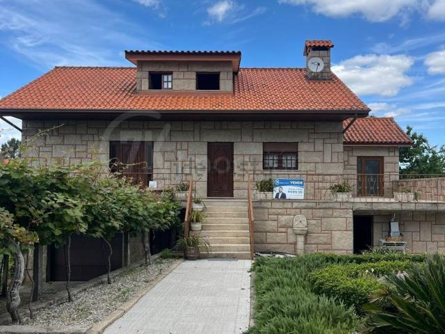 Casa venda em Rosém, Avessadas