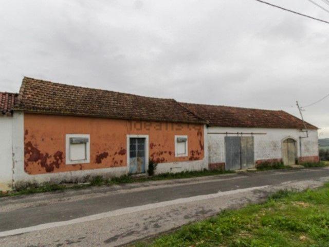 Casa venda em Alfouvés, Rio Maior