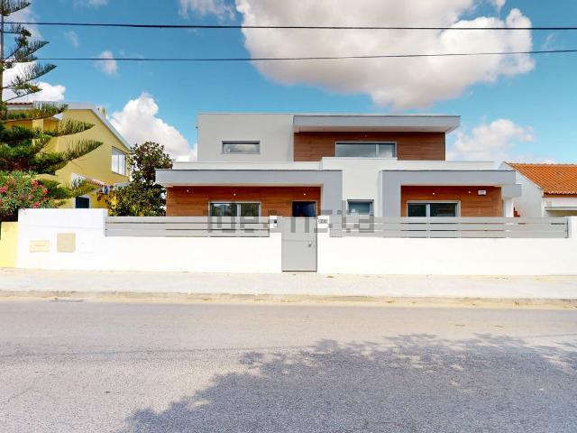 Casa venda em Azeitão (São Lourenço e São Simão), Setúbal