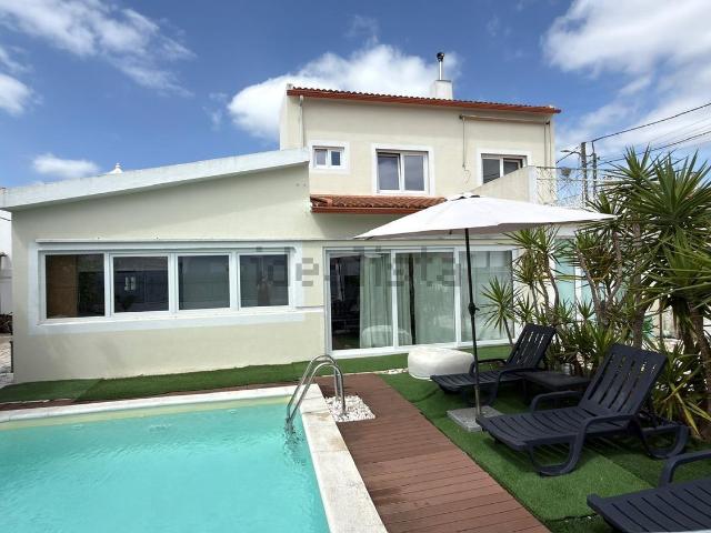 Casa venda em Azeitão (São Lourenço e São Simão), Setúbal