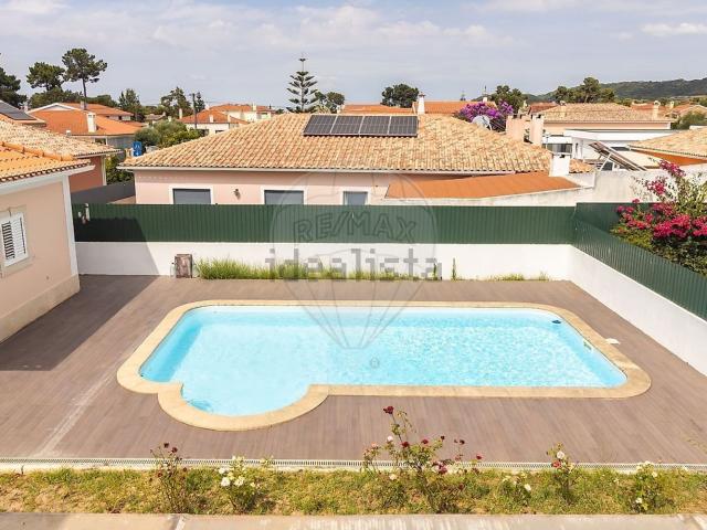 Casa venda em Azeitão (São Lourenço e São Simão), Setúbal