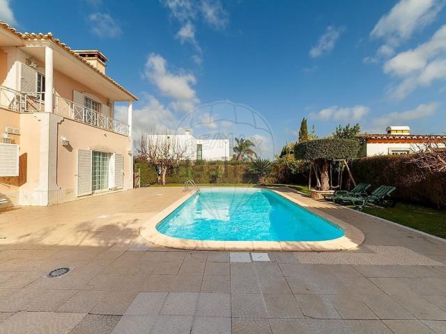 Casa venda em Azeitão (São Lourenço e São Simão), Setúbal