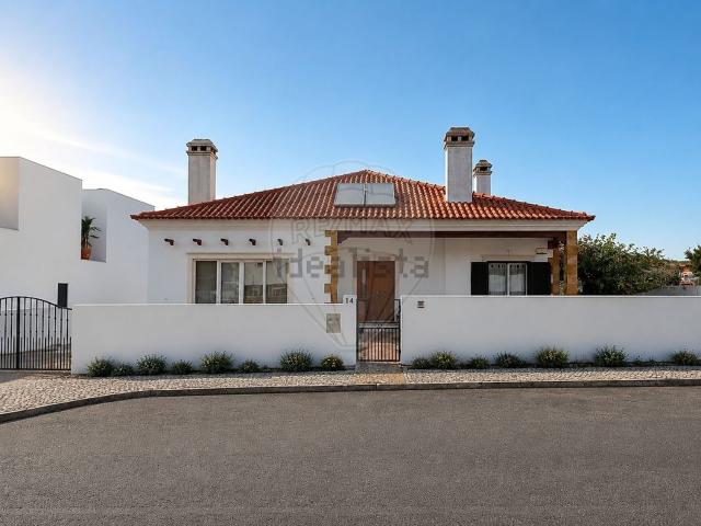 Casa venda em Azeitão (São Lourenço e São Simão), Setúbal