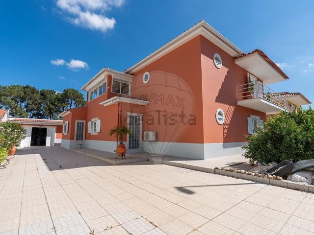 Casa venda em Azeitão (São Lourenço e São Simão), Setúbal