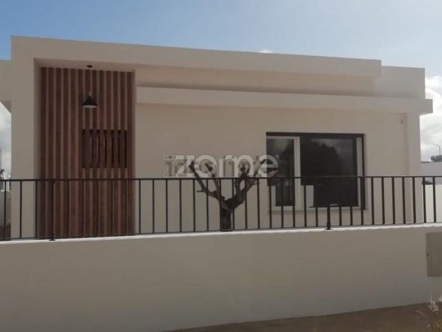 Casa venda em Azeitão (São Lourenço e São Simão), Setúbal