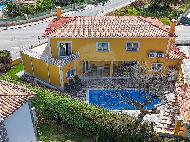 Casa venda em Azeitão (São Lourenço e São Simão), Setúbal