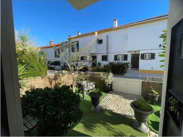 Casa venda em Azeitão (São Lourenço e São Simão), Setúbal