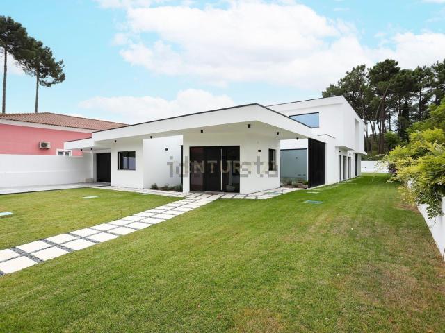 Casa venda em Azeitão (São Lourenço e São Simão), Setúbal