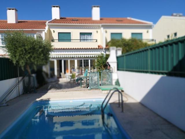 Casa venda em Azeitão (São Lourenço e São Simão), Setúbal