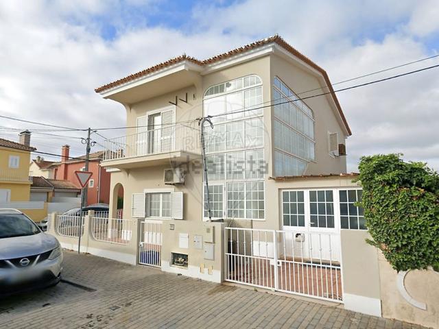 Casa venda em Azeitão (São Lourenço e São Simão), Setúbal