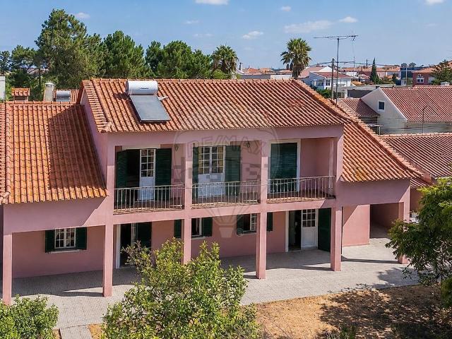 Casa venda em Azeitão (São Lourenço e São Simão), Setúbal