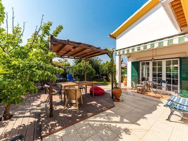 Casa venda em Azeitão (São Lourenço e São Simão), Setúbal