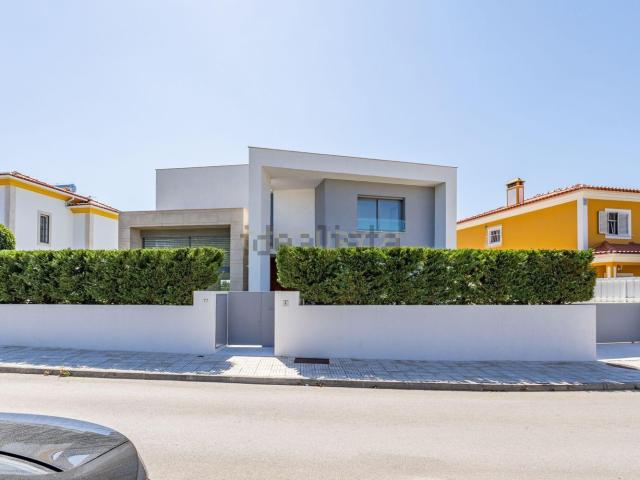 Casa venda em Azeitão (São Lourenço e São Simão), Setúbal