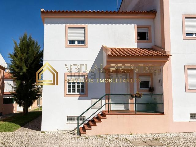 Casa venda em Azeitão (São Lourenço e São Simão), Setúbal