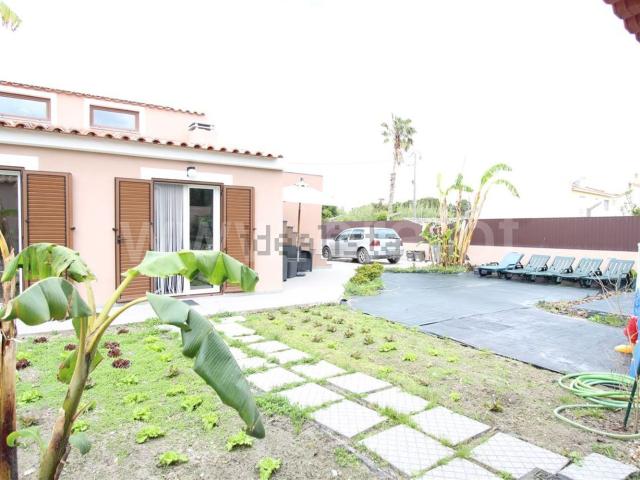 Casa venda em Azeitão (São Lourenço e São Simão), Setúbal
