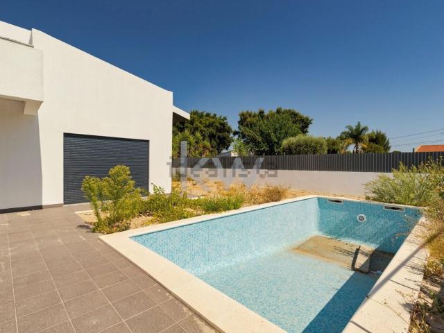 Casa venda em Azeitão (São Lourenço e São Simão), Setúbal