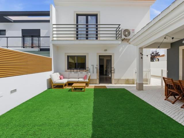 Casa venda em Azeitão (São Lourenço e São Simão), Setúbal