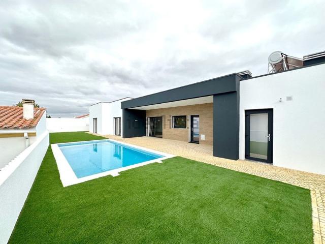 Casa venda em Azeitão (São Lourenço e São Simão), Setúbal