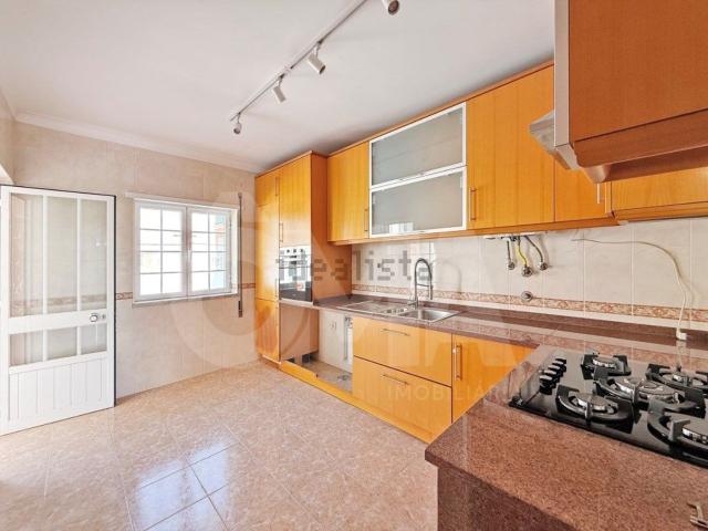 Casa venda em Azeitão (São Lourenço e São Simão), Setúbal