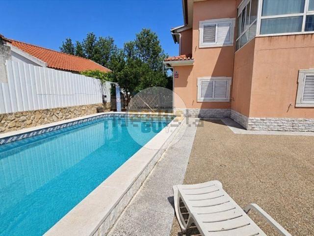 Casa venda em Azeitão (São Lourenço e São Simão), Setúbal