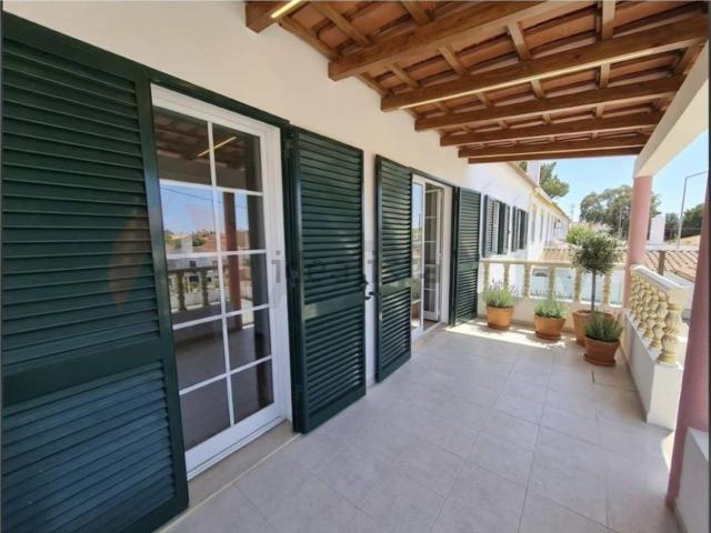 Casa venda em Azeitão (São Lourenço e São Simão), Setúbal