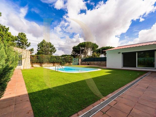 Casa venda em Azeitão (São Lourenço e São Simão), Setúbal