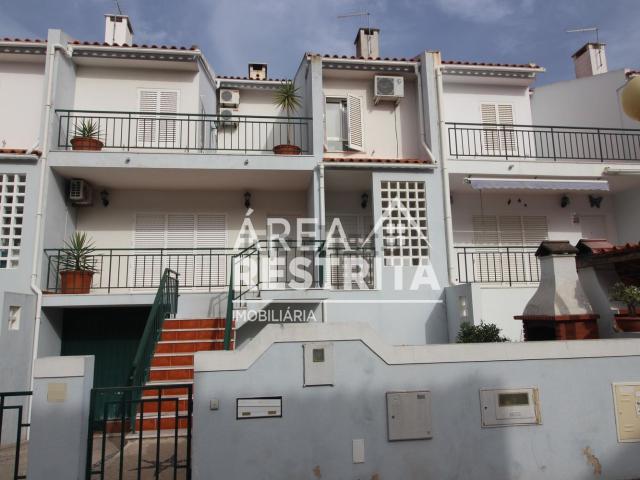 Casa alugar em Azeitão (São Lourenço e São Simão), Setúbal