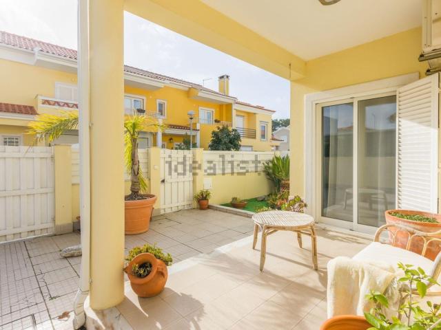 Casa venda em Azeitão (São Lourenço e São Simão), Setúbal