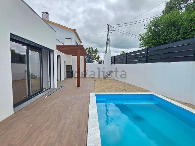 Casa venda em Azeitão (São Lourenço e São Simão), Setúbal