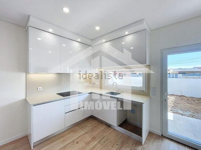 Casa venda em Azeitão (São Lourenço e São Simão), Setúbal