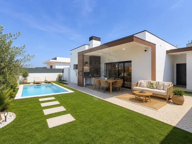 Casa venda em Azeitão (São Lourenço e São Simão), Setúbal