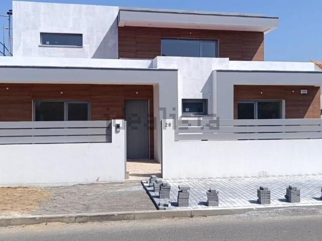 Casa venda em Azeitão (São Lourenço e São Simão), Setúbal