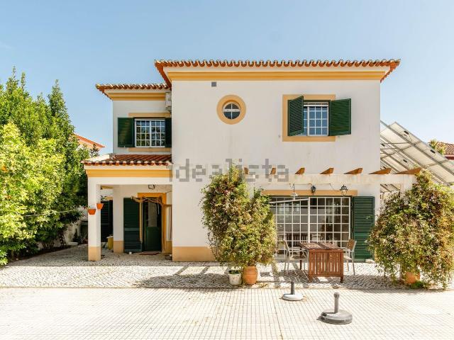 Casa venda em Azeitão (São Lourenço e São Simão), Setúbal