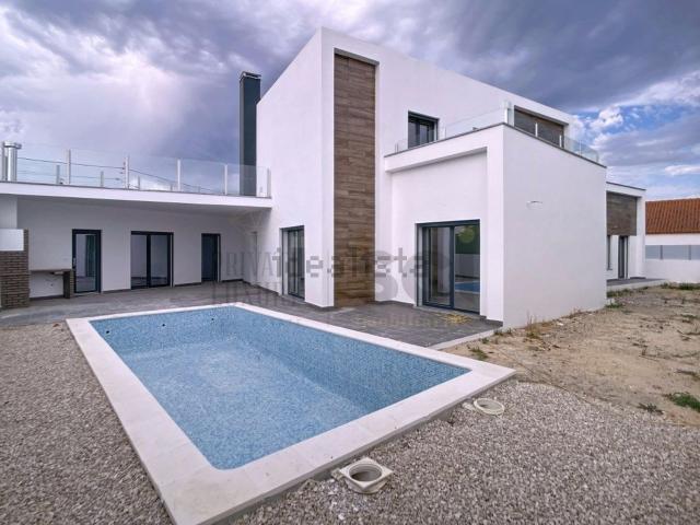 Casa venda em Azeitão (São Lourenço e São Simão), Setúbal