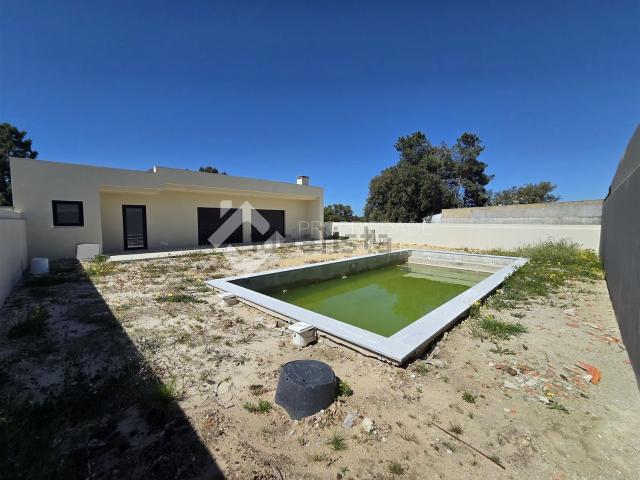 Casa venda em Azeitão (São Lourenço e São Simão), Setúbal