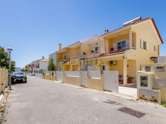 Casa venda em Azeitão (São Lourenço e São Simão), Setúbal