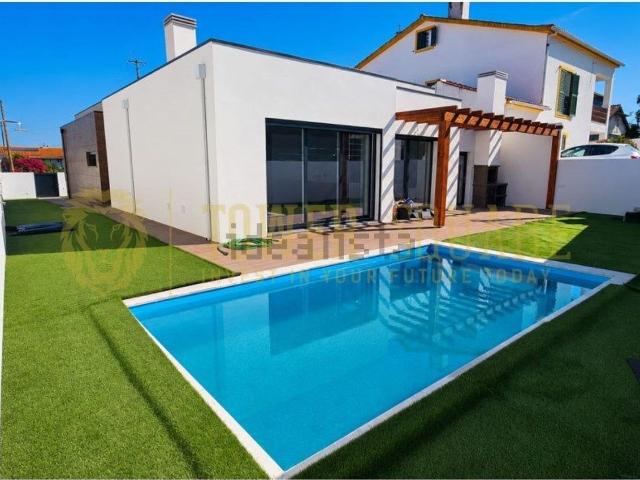 Casa venda em Azeitão (São Lourenço e São Simão), Setúbal