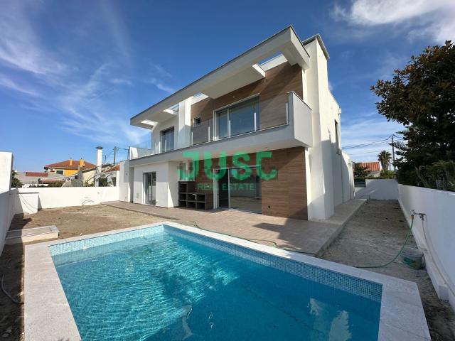 Casa venda em Azeitão (São Lourenço e São Simão), Setúbal