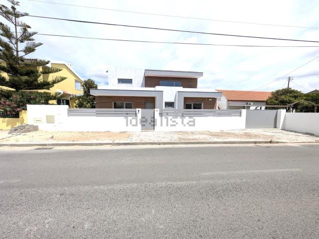 Casa venda em Azeitão (São Lourenço e São Simão), Setúbal