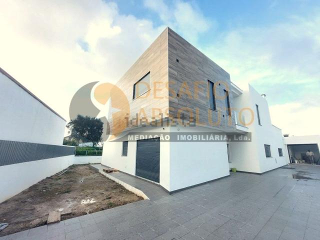 Casa venda em Azeitão (São Lourenço e São Simão), Setúbal