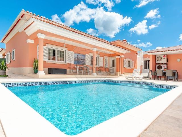 Casa venda em Azeitão (São Lourenço e São Simão), Setúbal