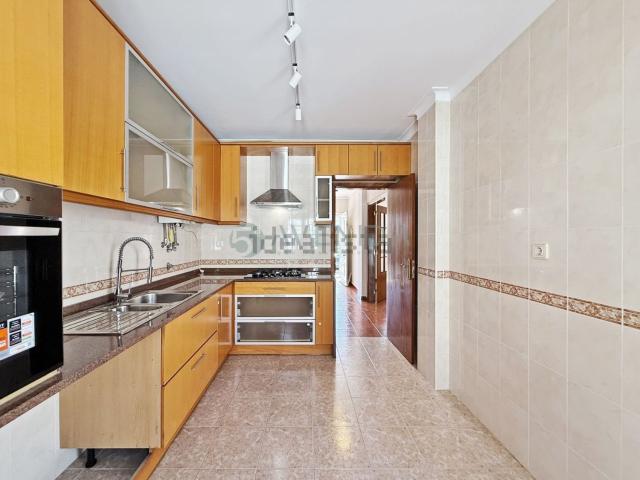 Casa venda em Azeitão (São Lourenço e São Simão), Setúbal