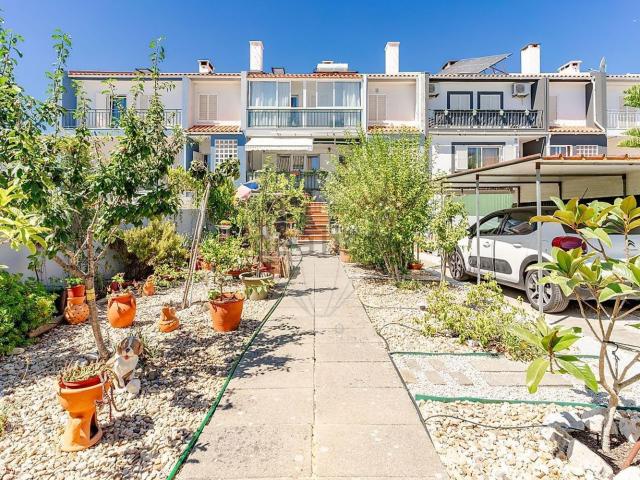 Casa venda em Azeitão (São Lourenço e São Simão), Setúbal