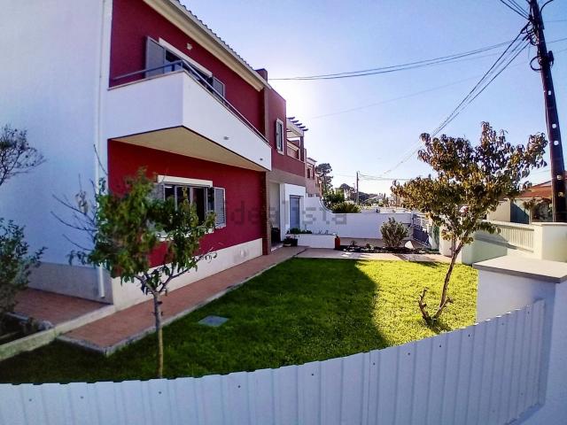 Casa venda em Azeitão (São Lourenço e São Simão), Setúbal