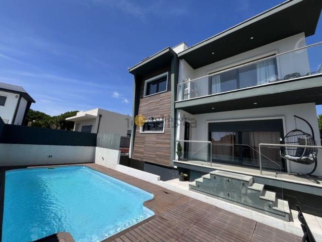 Casa venda em Azeitão (São Lourenço e São Simão), Setúbal
