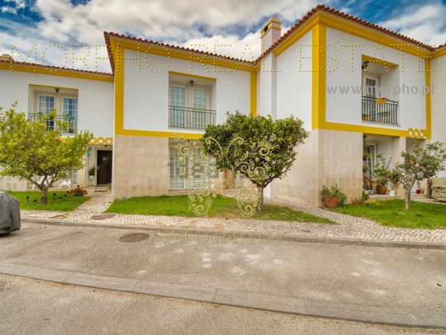 Casa venda em Azeitão (São Lourenço e São Simão), Setúbal