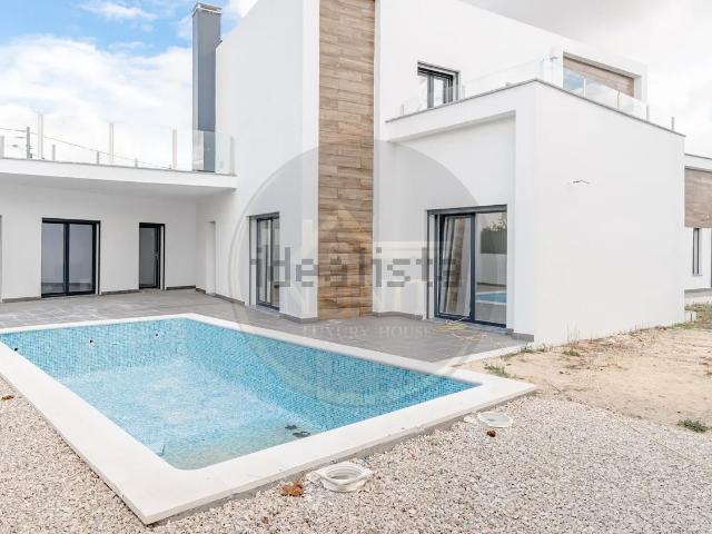 Casa venda em Azeitão (São Lourenço e São Simão), Setúbal