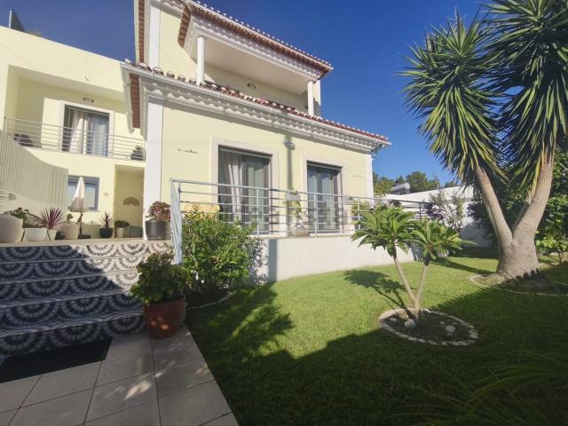 Casa venda em Azeitão (São Lourenço e São Simão), Setúbal